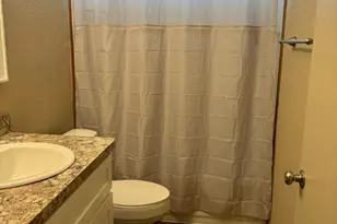 2510 Cedarcrest Ct, Granbury, TX 76048 - Photo 17