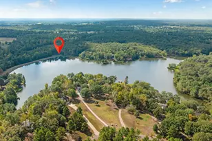 717 Hidden Lake Dr, Powderly, TX 75473 - Photo 31