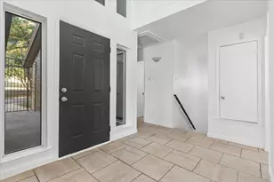 5720 Meadow Wood Ln, Fort Worth, TX 76112 - Photo 3