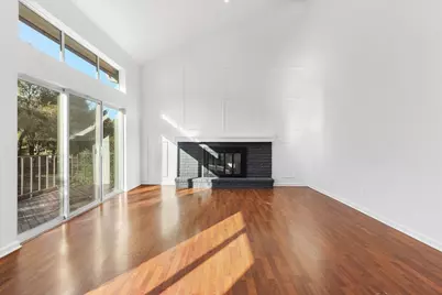 5720 Meadow Wood Lane, Fort Worth, TX 76112 - Photo 5