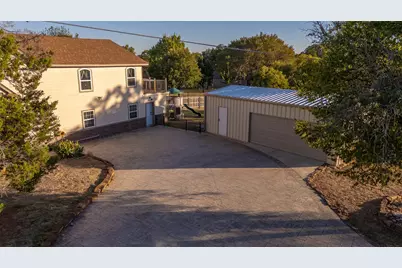 419 Sky Harbour Court, Granbury, TX 76049 - Photo 5