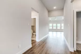 231 Frio Dr, Waxahachie, TX 75165 - Photo 3