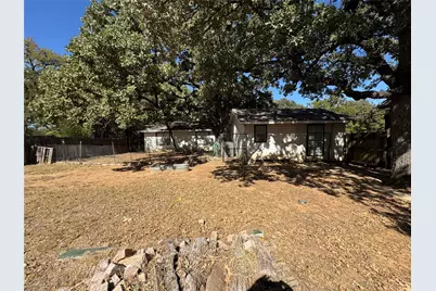 7116 Bowman Springs Road, Arlington, TX 76016 - Photo 11