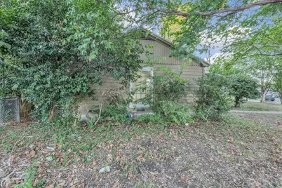 3412 Brook Circle, Waco, TX 76710 - Photo 13