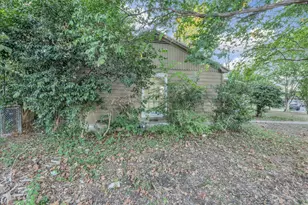 3412 Brook Cir, Waco, TX 76710 - Photo 13