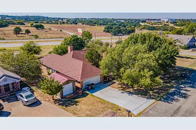 3903 Frisco Circle, Granbury, TX 76048 - Photo 7