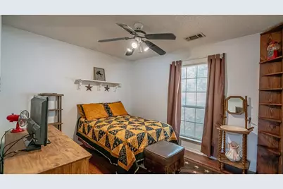 3903 Frisco Circle, Granbury, TX 76048 - Photo 33