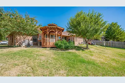 3903 Frisco Circle, Granbury, TX 76048 - Photo 9