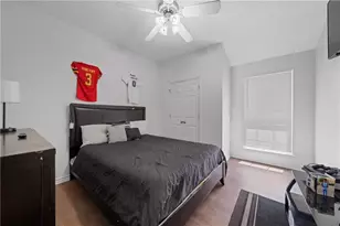 860 N Lacy Dr, Lacy Lakeview, TX 76705 - Photo 11