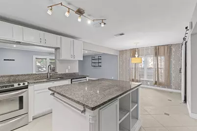 2117 W Lotus Avenue, Fort Worth, TX 76111 - Photo 23