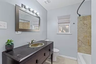 2117 W Lotus Ave, Fort Worth, TX 76111 - Photo 13