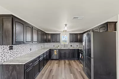 610 McVoid Road, Springtown, TX 76082 - Photo 11