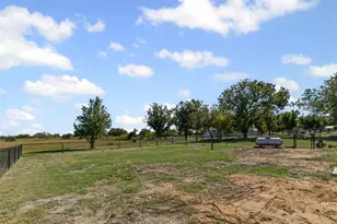 610 McVoid Rd, Springtown, TX 76082 - Photo 25