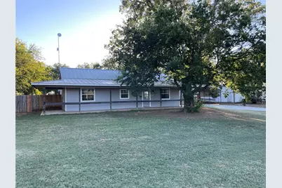 208 N Stadium Drive, Alvord, TX 76225 - Photo 1