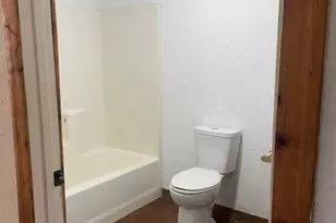 208 N Stadium Dr, Alvord, TX 76225 - Photo 7