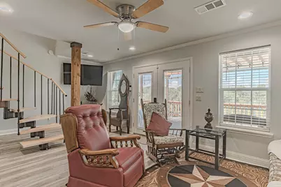 1011 Pawnee Trail, Granbury, TX 76048 - Photo 7