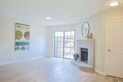 5757 E University Boulevard #22F, Dallas, TX 75206 - Photo 3