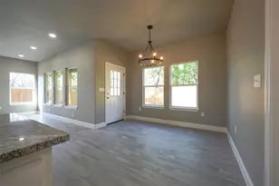 411 Hamilton Rd, Mineral Wells, TX 76067 - Photo 7