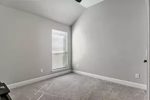 424 Molly Ln, Keene, TX 76059 - Photo 23