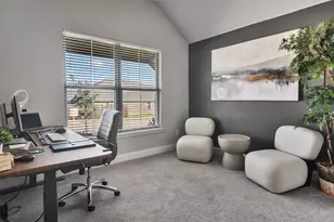 424 Molly Ln, Keene, TX 76059 - Photo 21