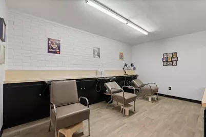 112 Barnard Street, Glen Rose, TX 76043 - Photo 13