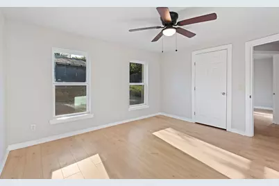 702 Sam Houston, Glen Rose, TX 76043 - Photo 19