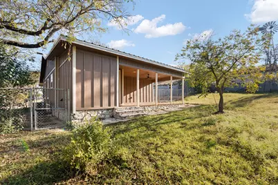 702 Sam Houston, Glen Rose, TX 76043 - Photo 23