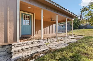 702 Sam Houston, Glen Rose, TX 76043 - Photo 21