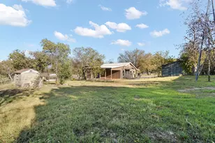 702 Sam Houston, Glen Rose, TX 76043 - Photo 25
