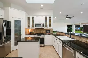 10404 Joy Dr, Frisco, TX 75035 - Photo 9