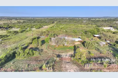 7800 Boswell Court, Lipan, TX 76462 - Photo 17