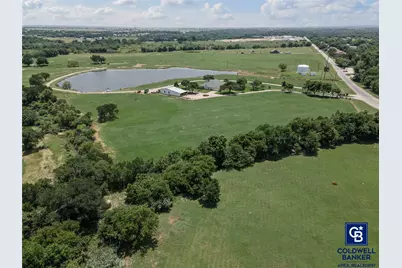 1221 Park, Cleburne, TX 76033 - Photo 23