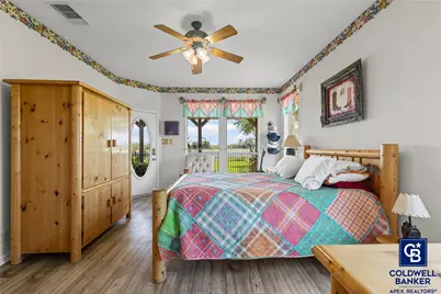 1221 Park, Cleburne, TX 76033 - Photo 11