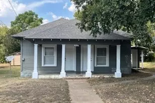 208 Graham St, Cleburne, TX 76033 - Photo 1