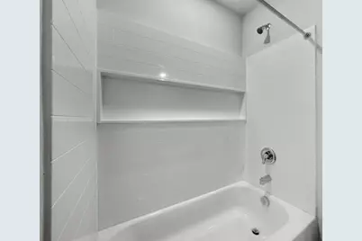 501 Sycamore Cove, Granbury, TX 76048 - Photo 15