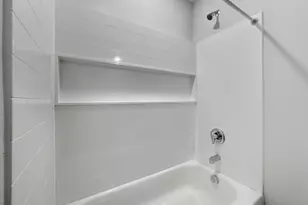 501 Sycamore Cove, Granbury, TX 76048 - Photo 15