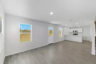 501 Sycamore Cove, Granbury, TX 76048 - Photo 7