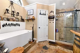 2325 Lancecrest Dr, Garland, TX 75044 - Photo 9