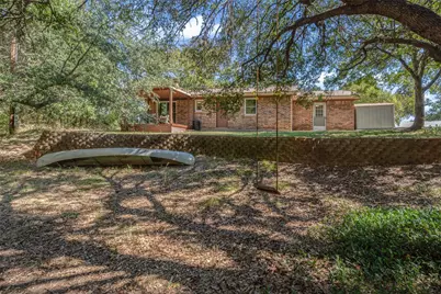 2812 Sky Harbour Drive, Granbury, TX 76049 - Photo 25