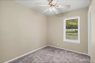 2812 Sky Harbour Dr, Granbury, TX 76049 - Photo 33