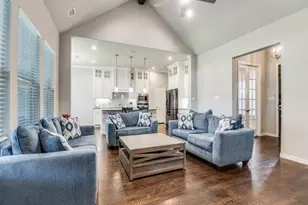 112 Steves Way, Waxahachie, TX 75165 - Photo 5