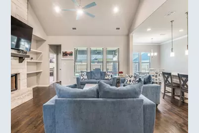 112 Steves Way, Waxahachie, TX 75165 - Photo 3