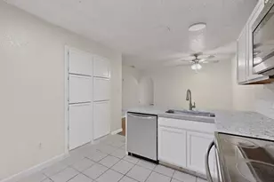 2933 Lawndale Dr, Lancaster, TX 75134 - Photo 15