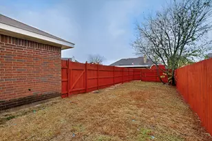 2933 Lawndale Dr, Lancaster, TX 75134 - Photo 39