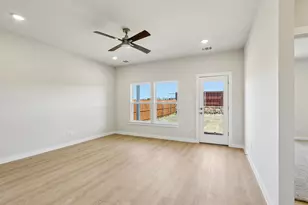 2213 Trailside Dr, Sherman, TX 75092 - Photo 11