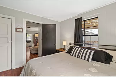 911 W 8th Street, Bonham, TX 75418 - Photo 7