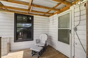 911 W 8th St, Bonham, TX 75418 - Photo 11