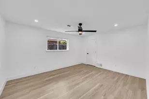 1813 Copper Creek Dr, Plano, TX 75075 - Photo 19