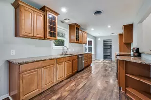 3509 Wharton Dr, Fort Worth, TX 76133 - Photo 9