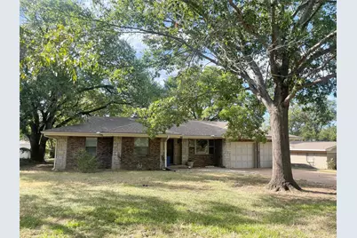 1424 Scenic Drive, Graham, TX 76450 - Photo 21